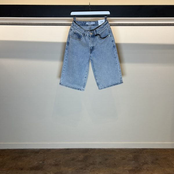 Bermuda Di Jeans