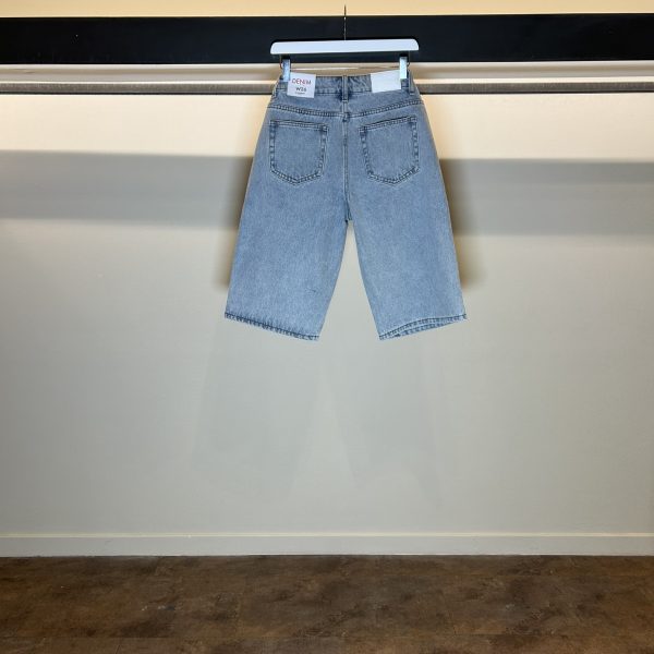 Bermuda Di Jeans